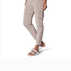 Athleta Tan Chelsea Cargo Pants Relaxed Fit